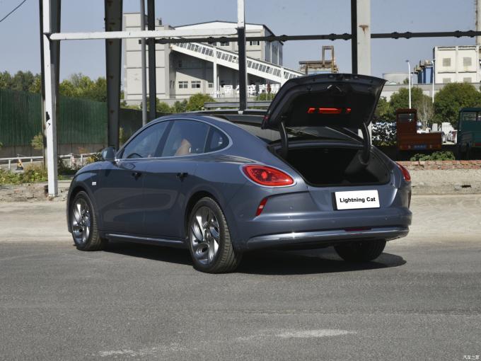 2024 Ora Cat EV Auto Grand Cat Beleuchtung Cat Dunkle Nacht Version 555km 204HP 3