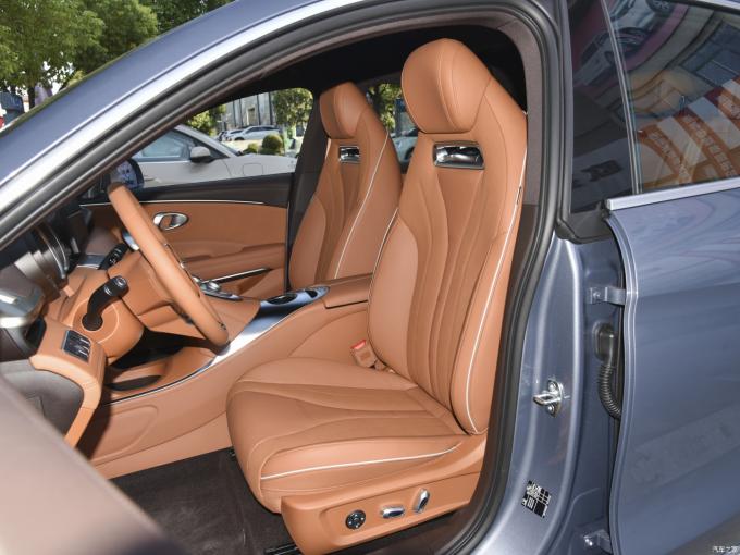 2024 Ora Cat EV Auto Grand Cat Beleuchtung Cat Dunkle Nacht Version 555km 204HP 8