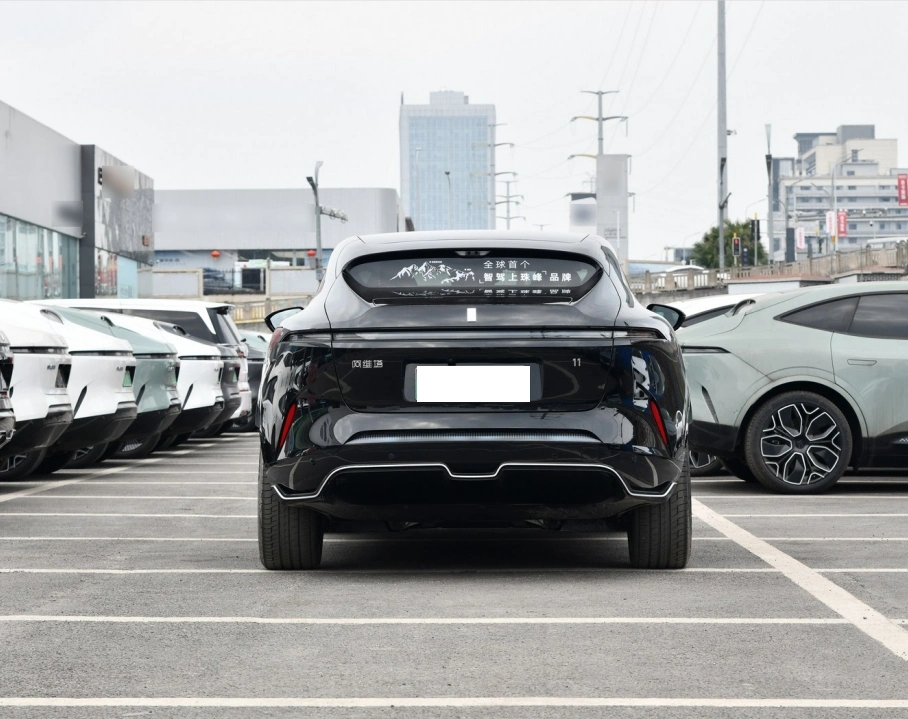 Avita 11 Elektroauto 555 km 680 km Langlauf Langlauf Doppelmotor 5 Sitze 1