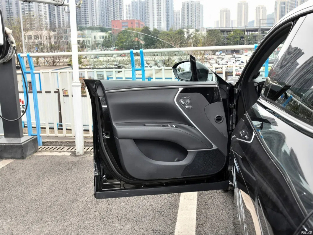 Avita 11 Elektroauto 555 km 680 km Langlauf Langlauf Doppelmotor 5 Sitze 4