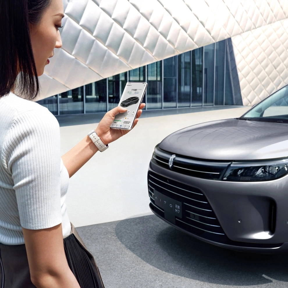 2024 Huawei Aito M7 Automobil Erweiterte Reichweite Elektrofahrzeug 1